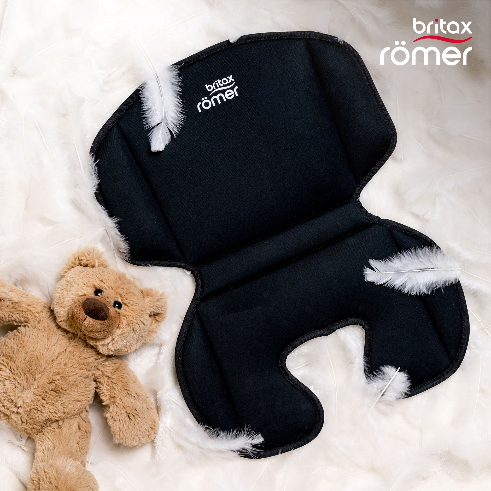 Автокресло 0+/1 Britax Roemer Dualfix Plus + вкладыш для комфорта