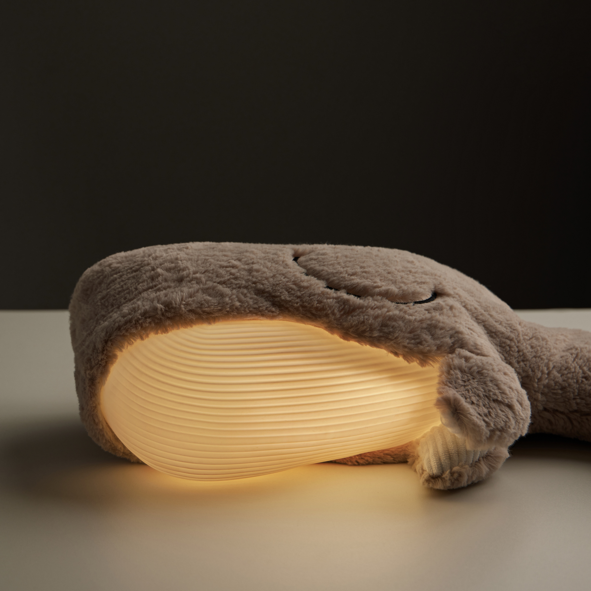 Игрушка Happy Baby мягкая для засыпания WALLY THE WHALE «УОЛЛИ ЗЕ УЭЙЛ» beige 331952