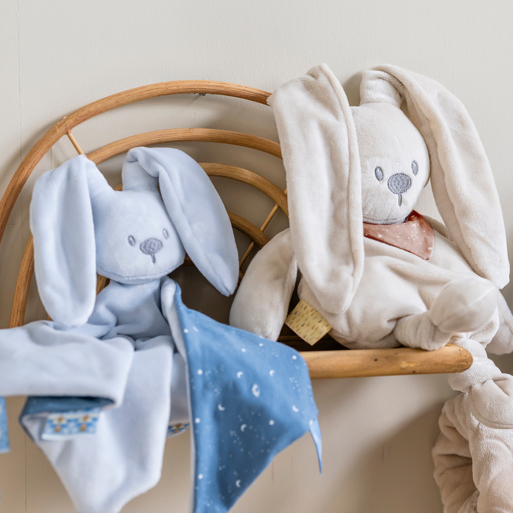 Игрушка мягкая Nattou Soft toy Lapidou Кролик