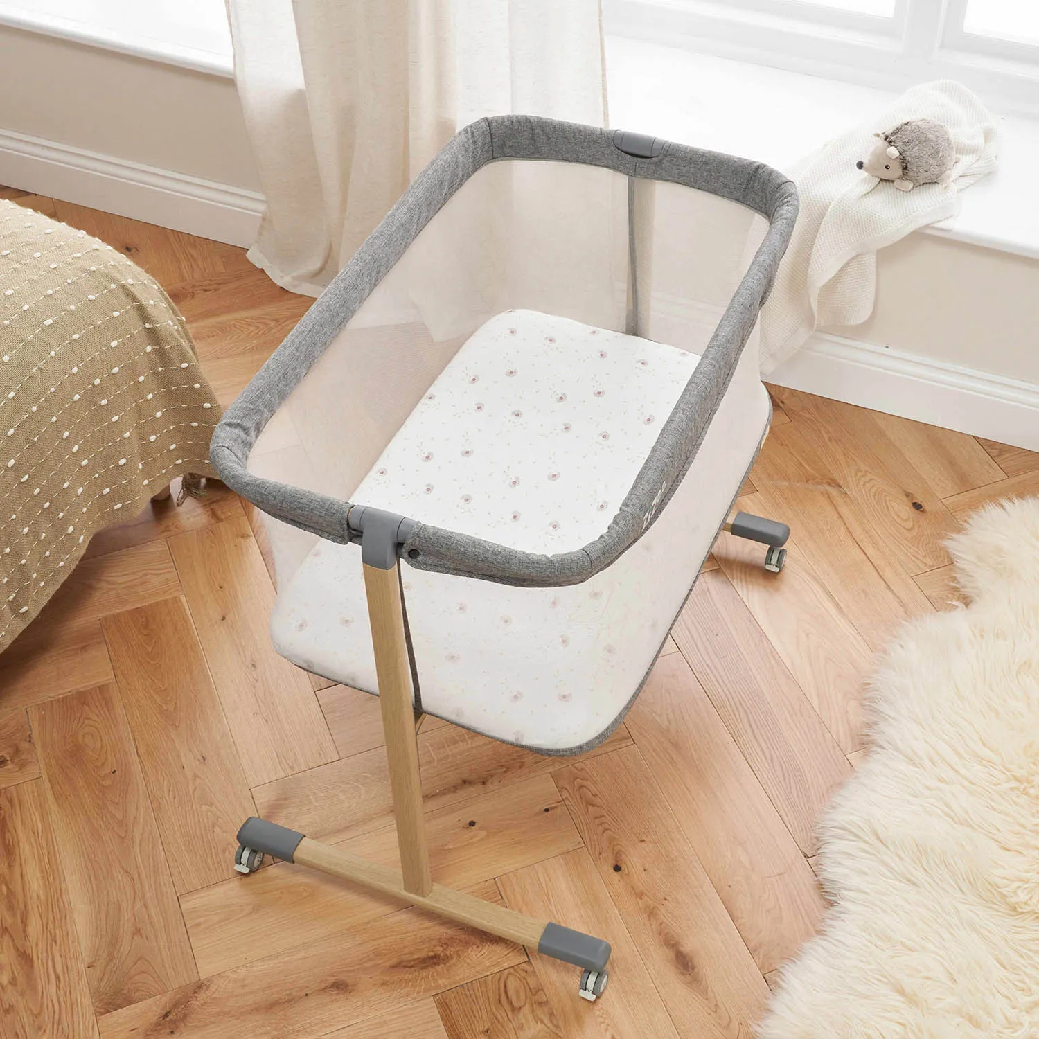 Колыбель Tutti Bambini ZiZee с колесами Витрина