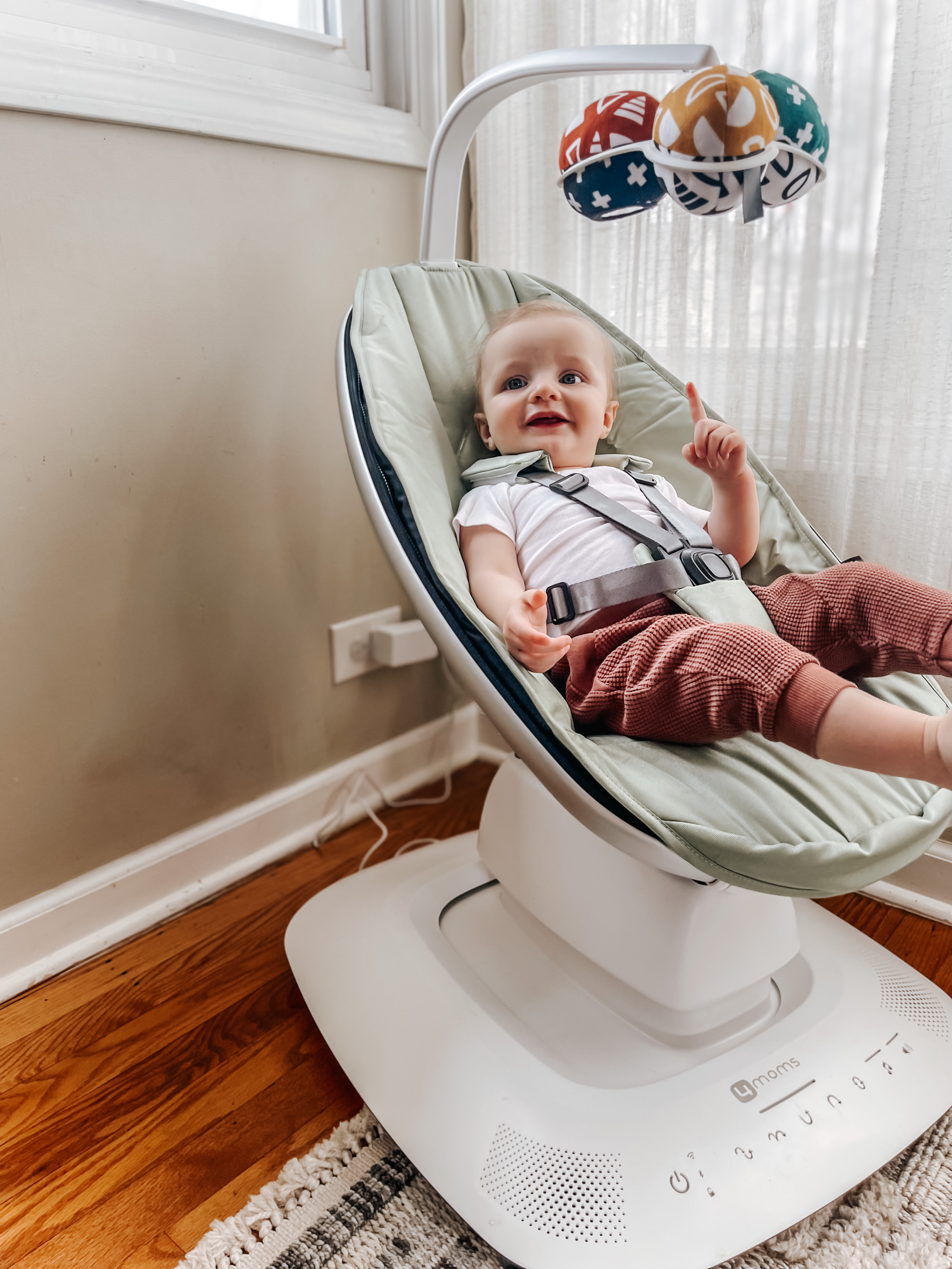 Электронные качели 4moms кресло-качалка MamaRoo New Олива купить в Lapsi