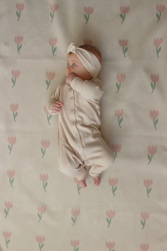 Плед детский 80х120 см LoomKnits Flowers Tulip
