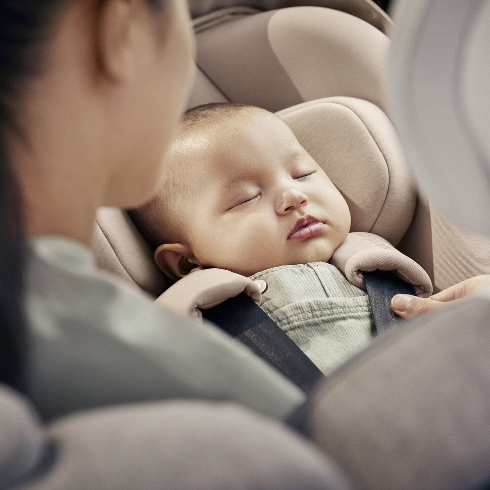 Автокресло 0+ Bugaboo Otter by Nuna
