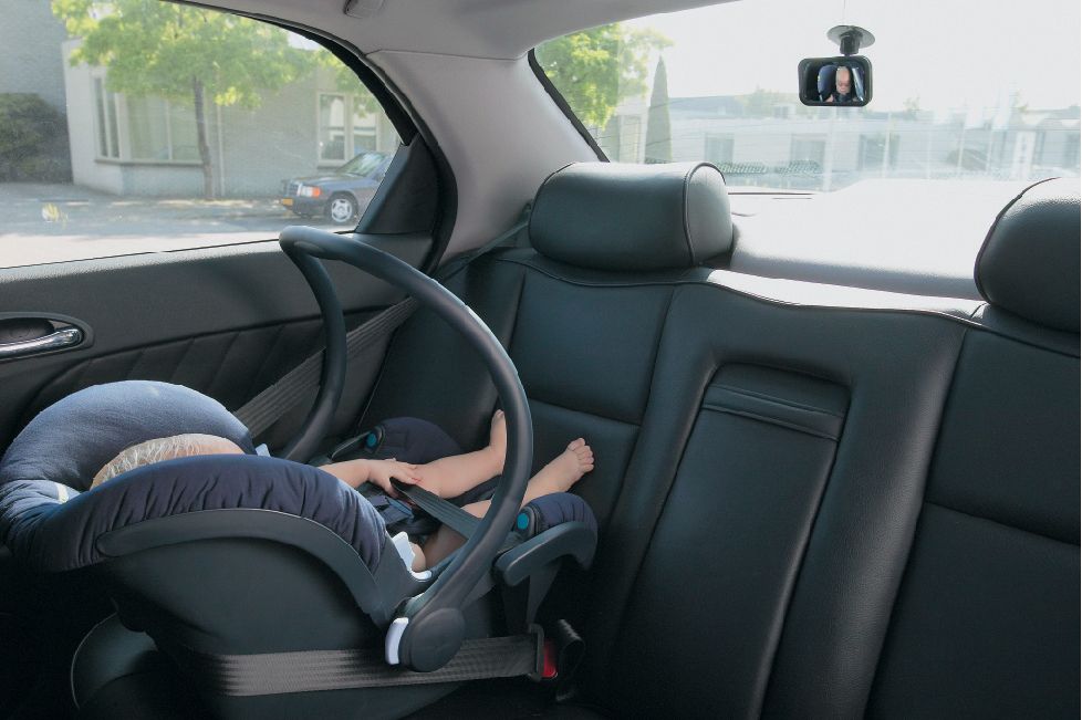 Зеркало Safety1st в автомобиль для наблюдения за ребенком Child View Car