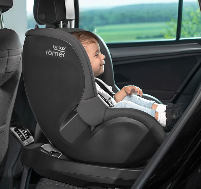 Автокресло 0+/1 Britax Roemer Dualfix Plus + вкладыш для комфорта