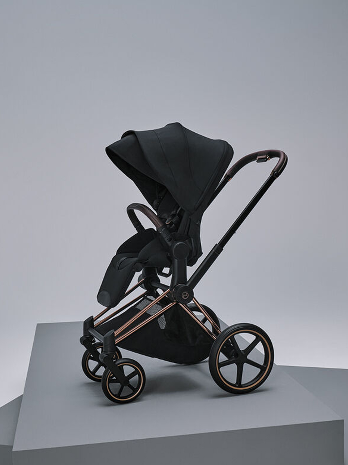 Коляска 2 в 1 Cybex Priam (5) Style шасси Rosegold