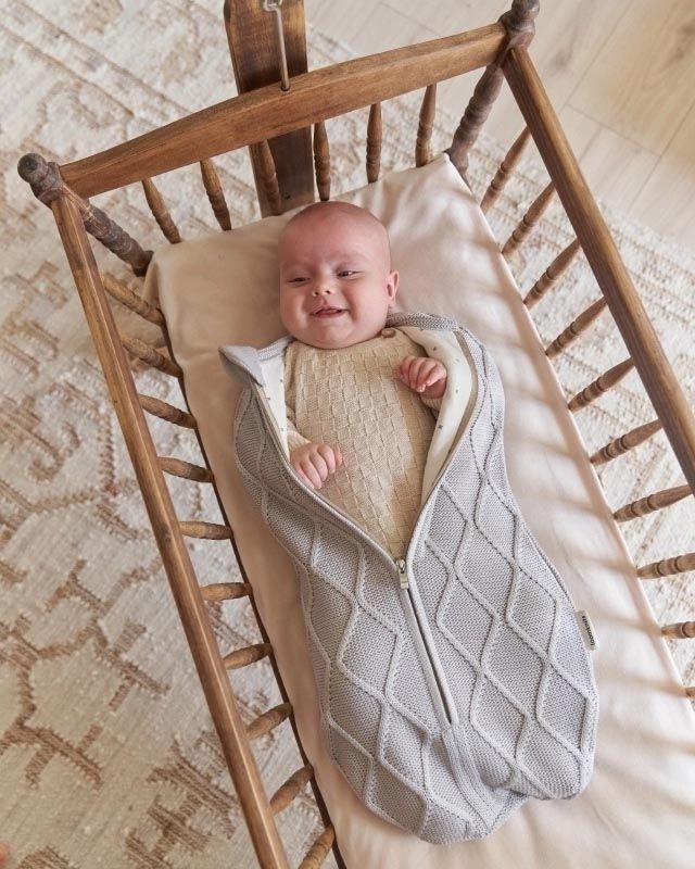 Кокон детский LoomKnits Oliver вязаный Светло-серый