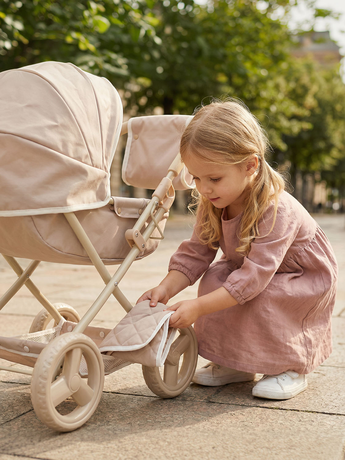 Коляска UNIX Kids Cradle Doll для кукол Бежевый (Camel) DOLLCRADLECL