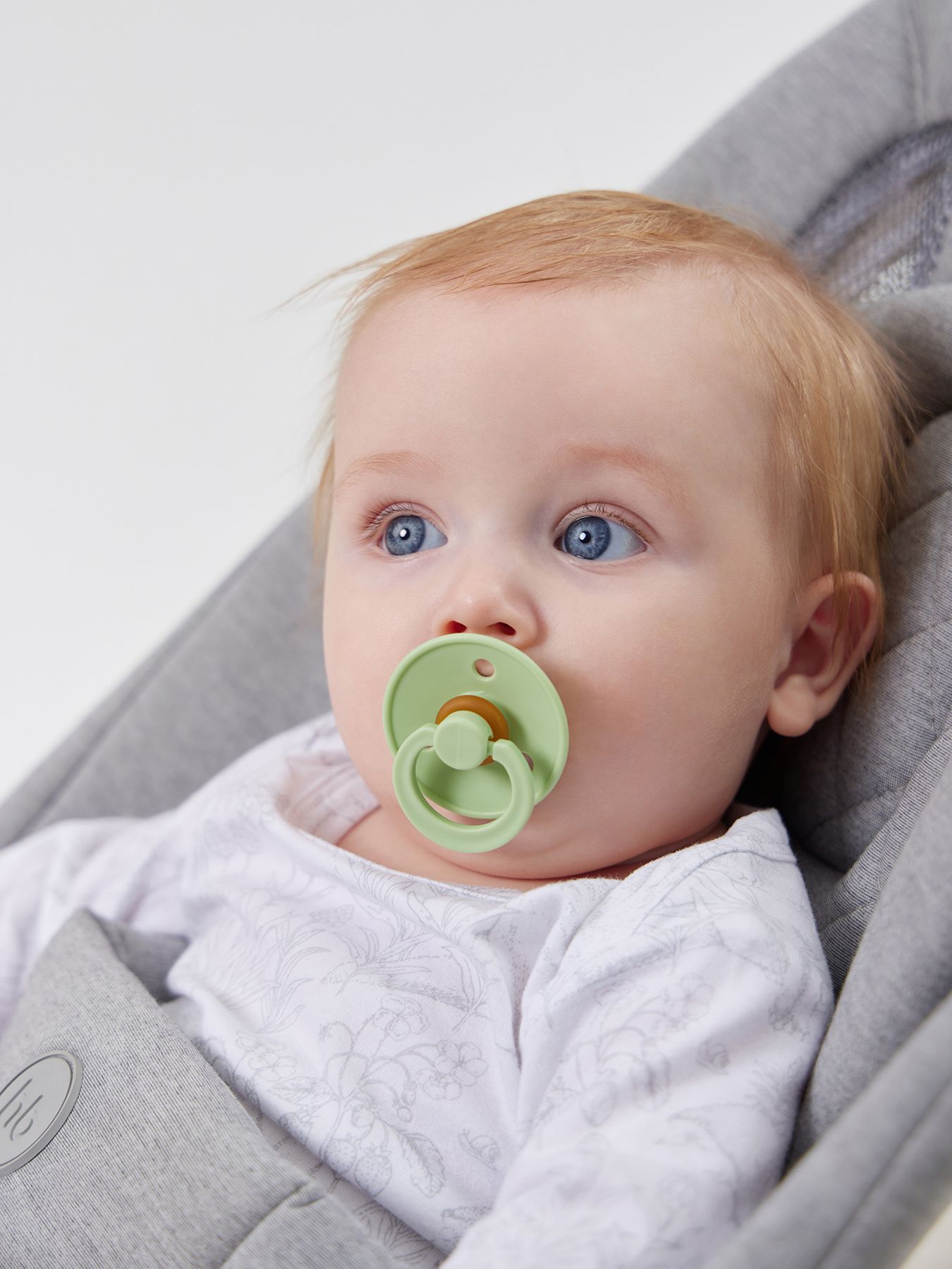 Соска-пустышка Happy Baby латексная вишня 6-18 мес 13039