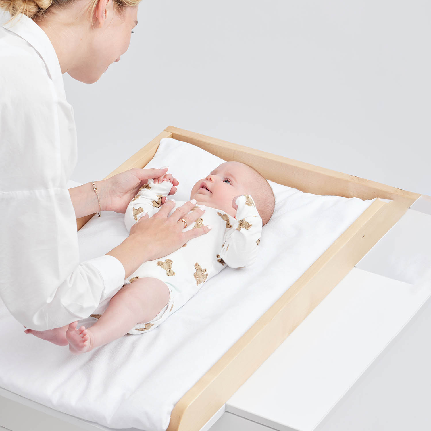 Матрас Happy Baby на пеленальный стол с чехлом на молнии, 50х73 см белый 95041