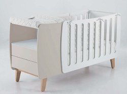 Детская кроватка с пеленальным столиком – лучшее решение для молодых родителей