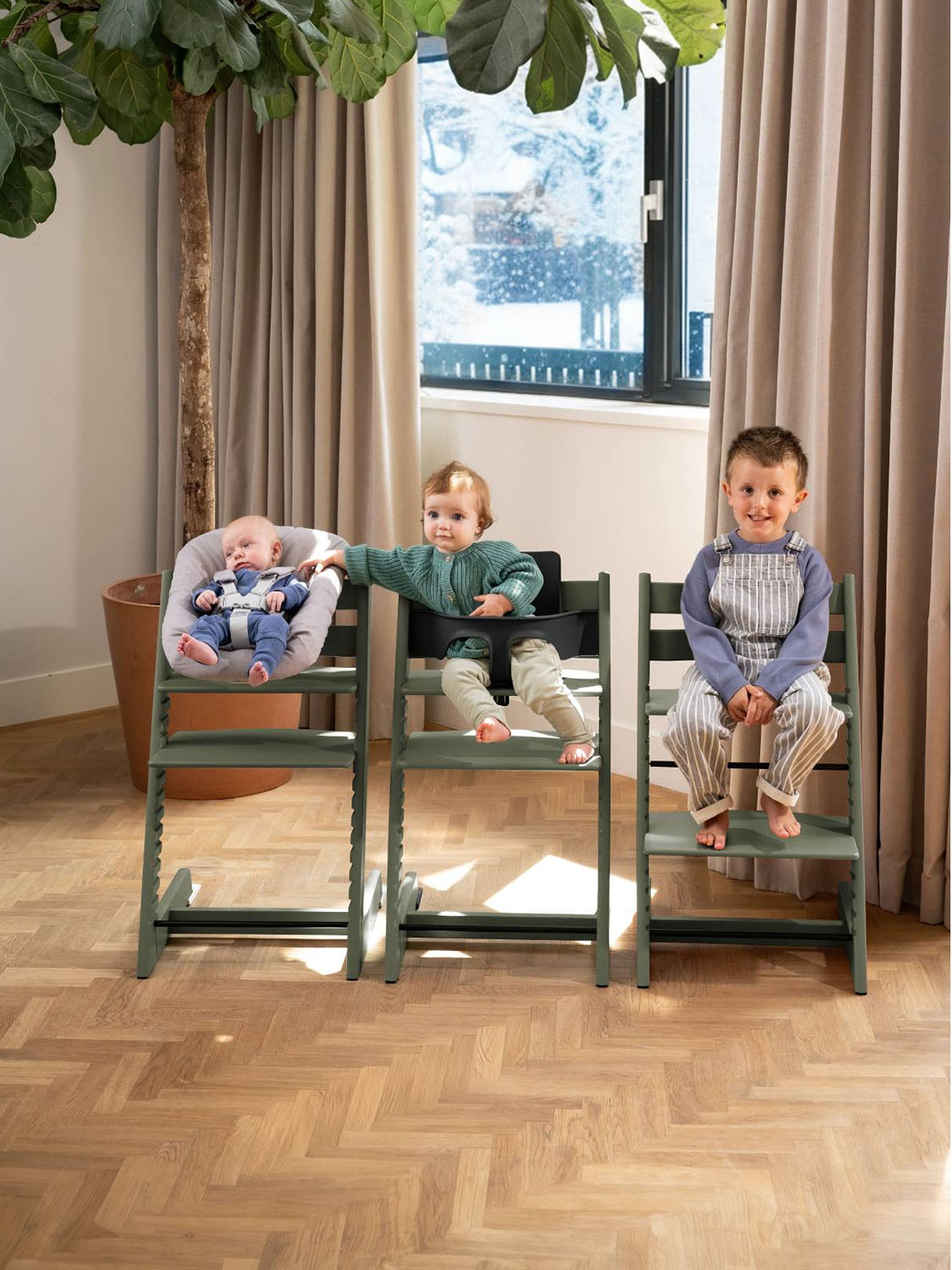 Стульчик Stokke Tripp Trapp + Сиденье Baby Set 6+ Подушка