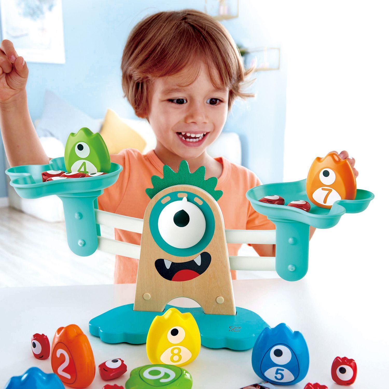 Игрушечные весы Hape «Монстрики»
