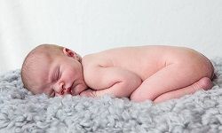 Рефлексы новорожденных малышей до года