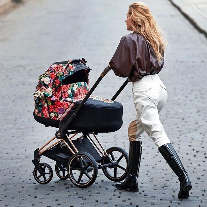 Выбираем идеальную коляску для новорожденного на весну-лето