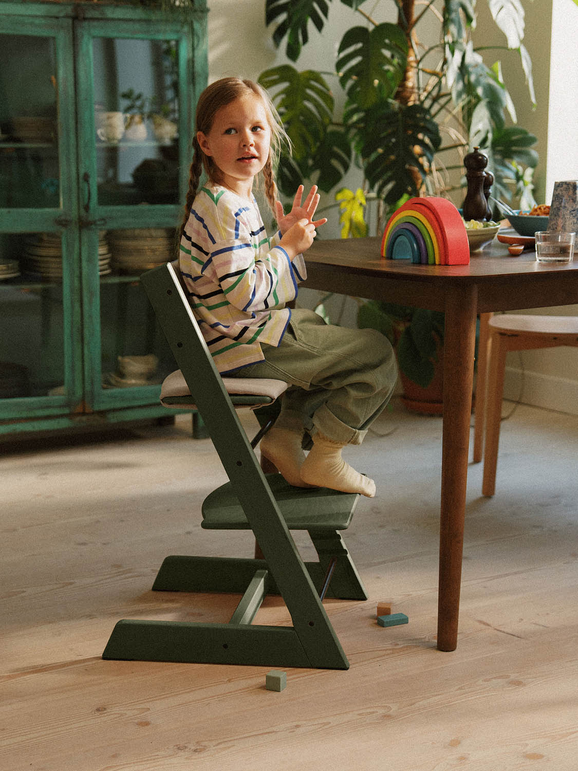 Стульчик Stokke Tripp Trapp + Сиденье Baby Set 6+ Подушка
