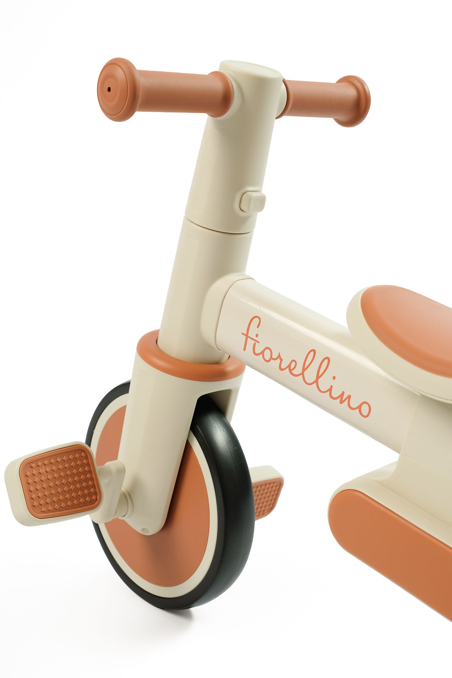 Беговел-каталка Fiorellino beige TS866