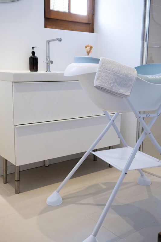 База-подставка для детской ванночки Beaba Camele'o Bath