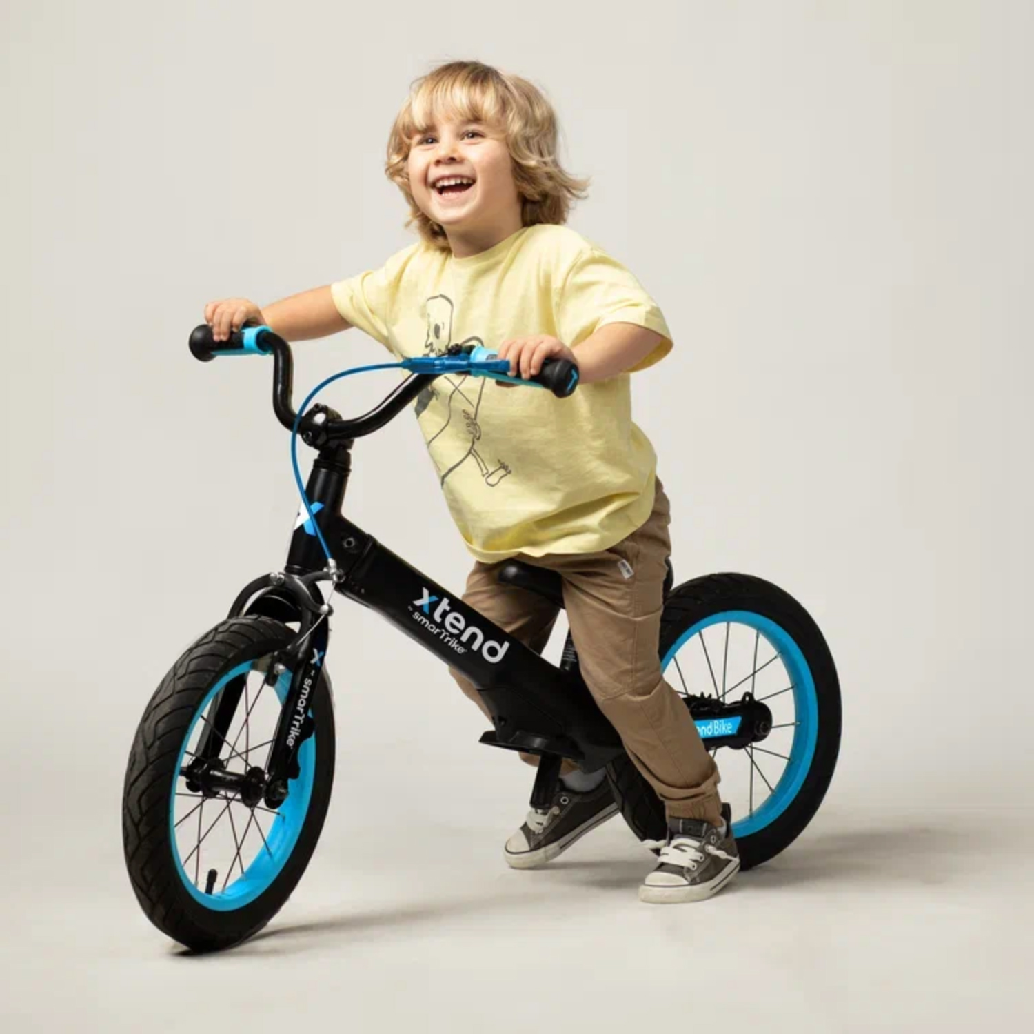 Беговел-велосипед детский SmarTrike Xtend Bike