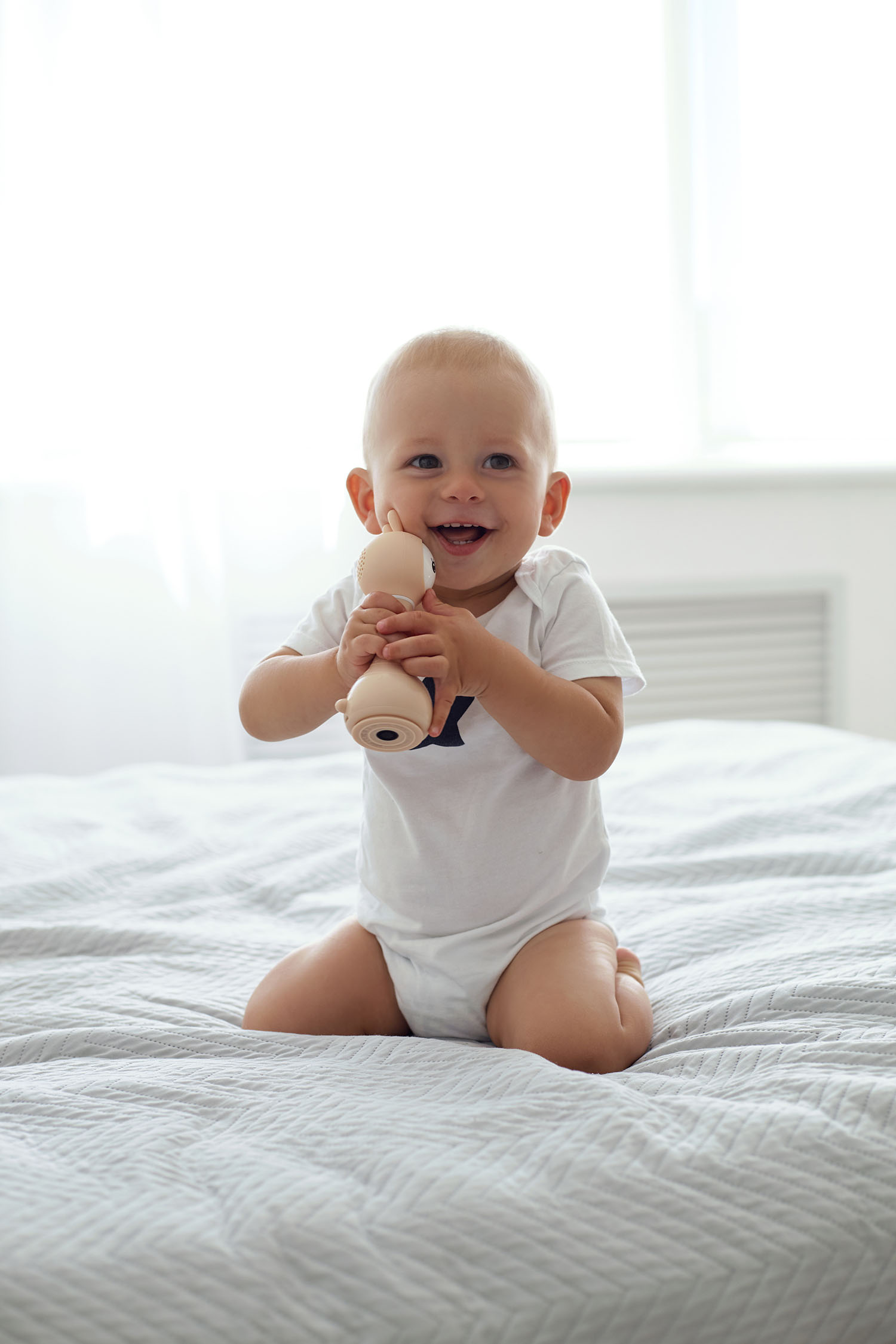 Музыкальная игрушка Alilo Умный зайка R1 бежевый 60407