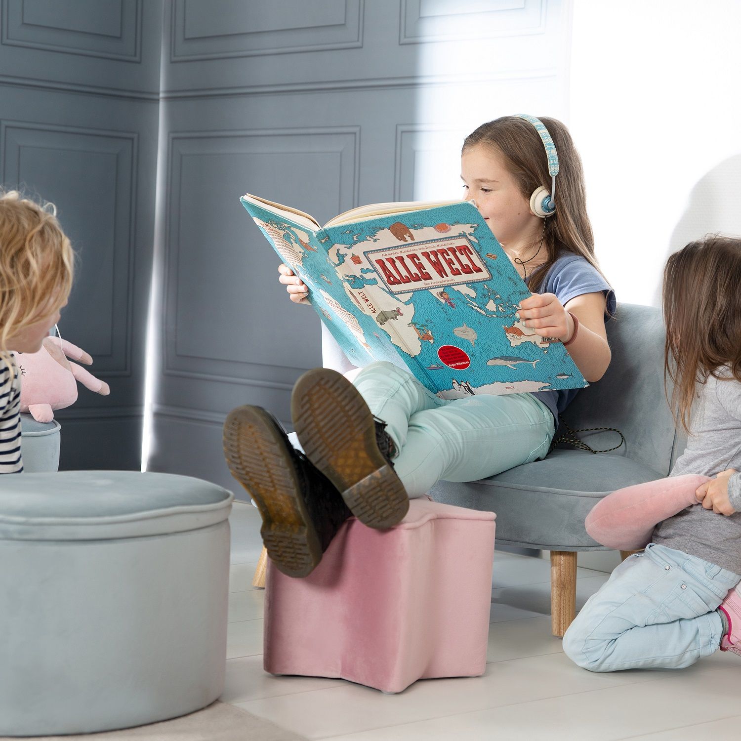 Детский велюровый диван Roba Lil Sofa